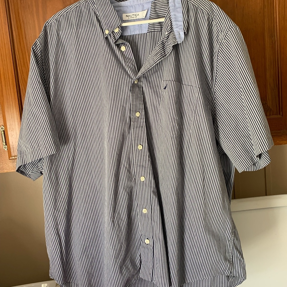 Nautica Men’s Short Sleeve Button-Down Shirt - Navy & White Stripes